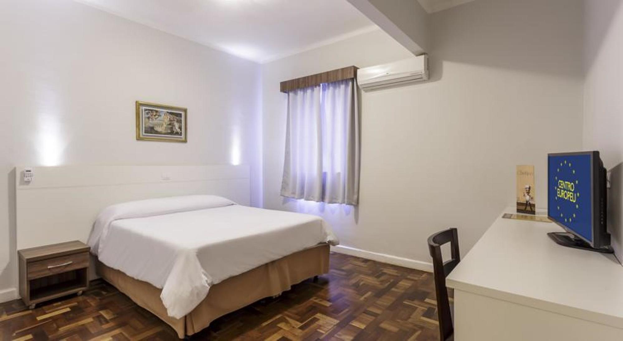 Hotel Centro Europeu Curitiba Extérieur photo