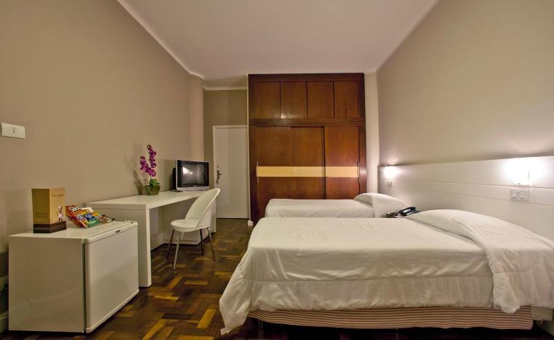 Hotel Centro Europeu Curitiba Extérieur photo