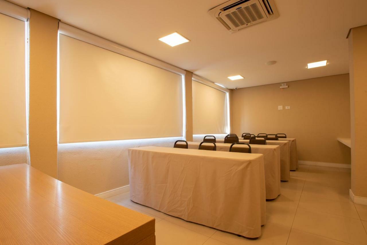 Hotel Centro Europeu Curitiba Extérieur photo