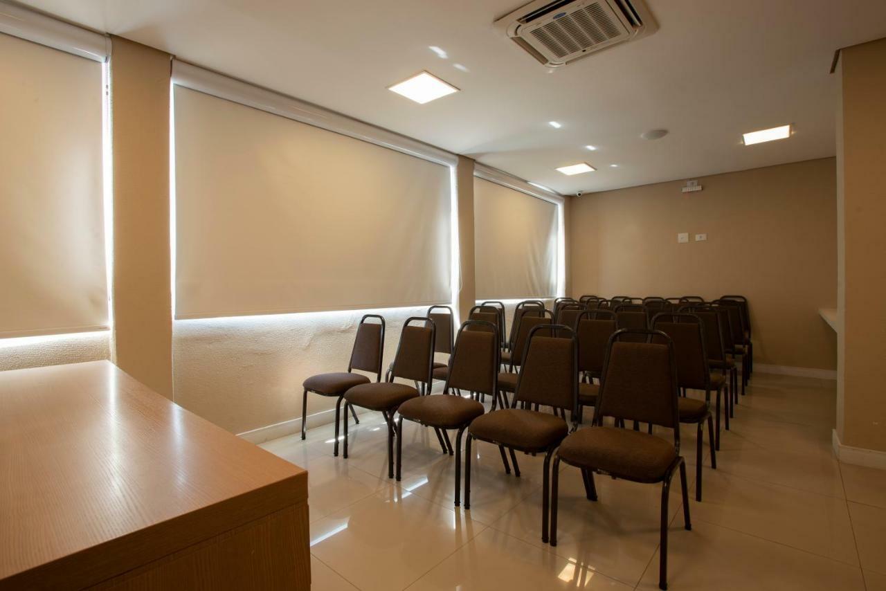Hotel Centro Europeu Curitiba Extérieur photo